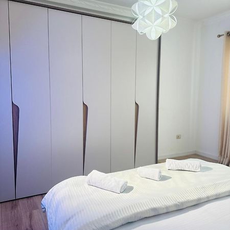 Bllok: Central Cozy Stay, 24/7 Self Check-In Tirana Buitenkant foto